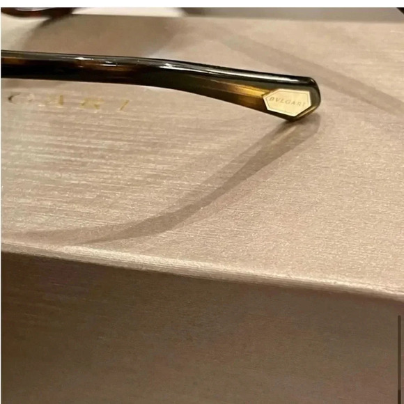 NIB AUTHENTIC BVLGARI 504/T5 - HAVANA-POLAR BROWN GRADIENT
OVERSIZED SUNNIES - Picture 13 of 13